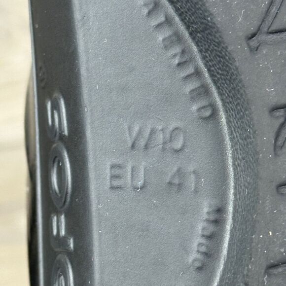 Oofos Oolala Triple Black Foam Women’s Size 10/EU 41 Recovery Flip Flop Sandals - Picture 6 of 11